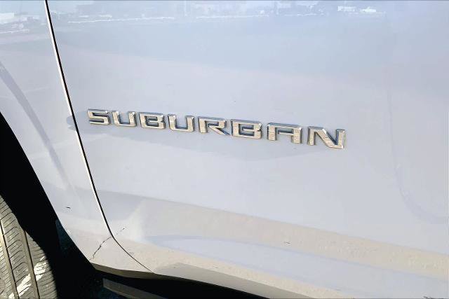 Used 2021 Chevrolet Suburban High Country w/ Premium Package image 13