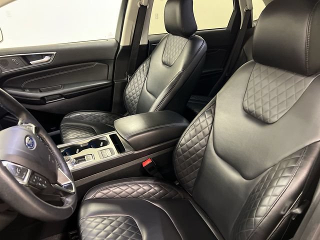 Certified 2024 Ford Edge Titanium AWD/4WD image 4