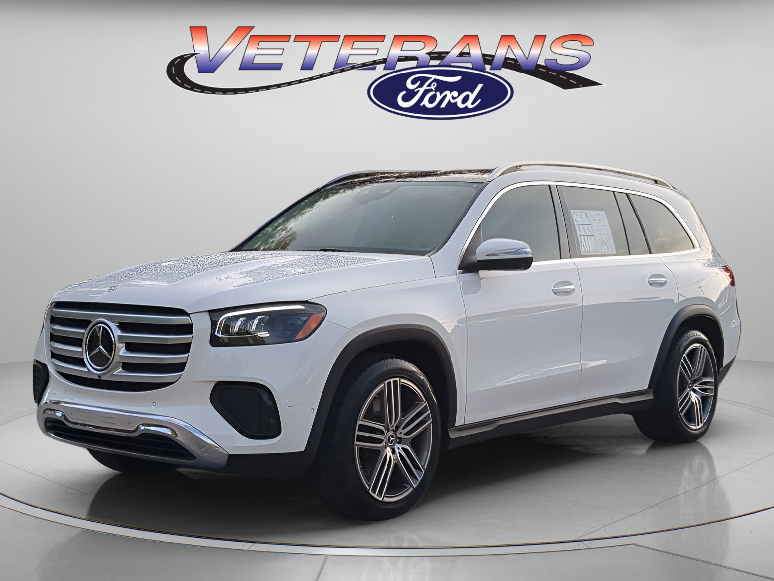Used 2026 Mercedes-Benz GLS 450 4MATIC image 1