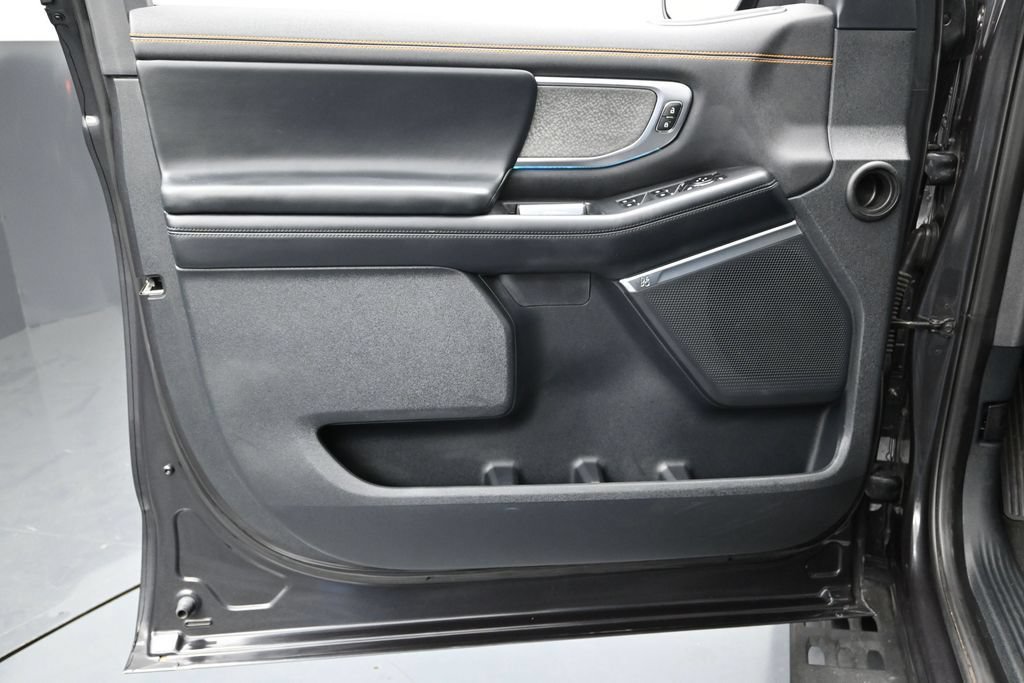 Certified 2025 Ford Expedition Tremor AWD/4WD image 18