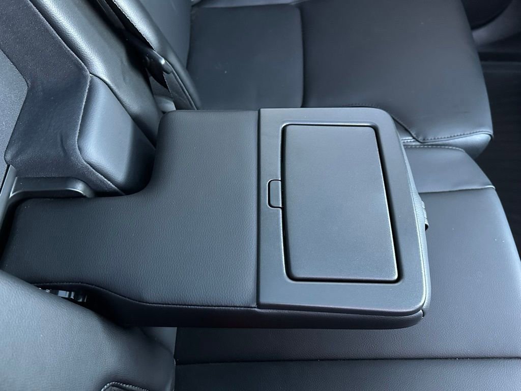 Used 2023 Volvo XC90 B5 Core w/ Protection Package Premier image 21