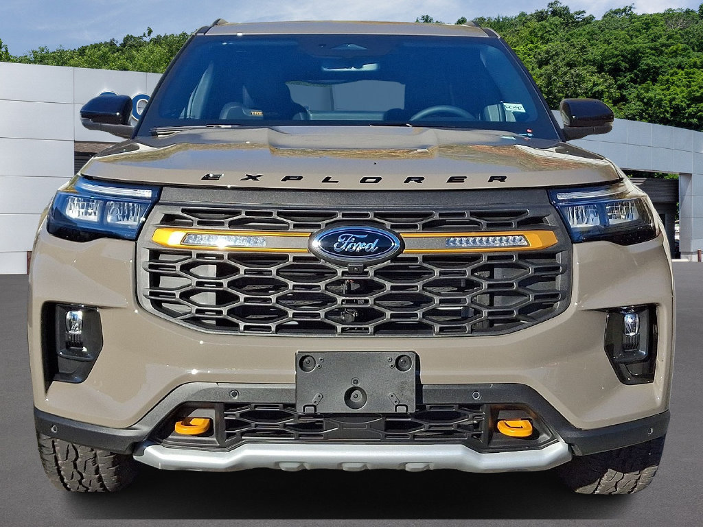 Certified 2026 Ford Explorer Tremor w/ Tremor Ultimate Package AWD/4WD image 2