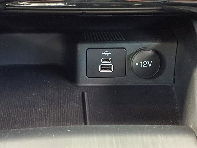 Certified 2024 Ford Escape ST-Line Select w/ Tech Pack #1 AWD/4WD image 13
