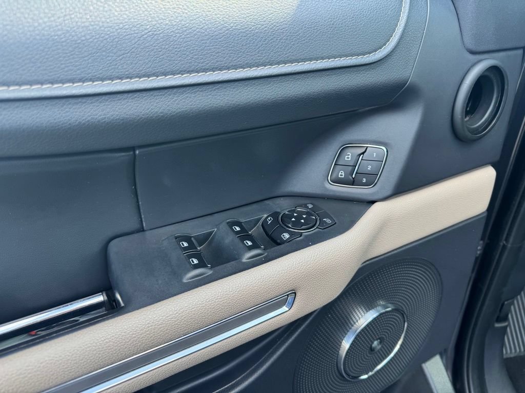 Certified 2024 Ford Expedition Limited AWD/4WD image 3
