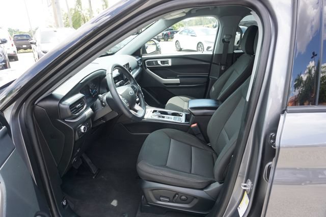 Certified 2023 Ford Explorer XLT RWD image 21