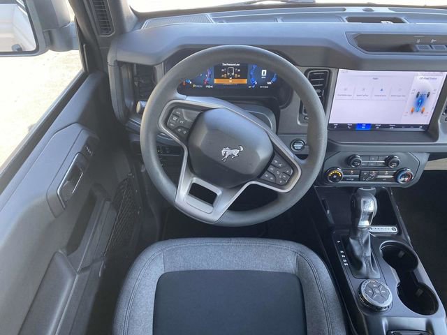Certified 2025 Ford Bronco Base image 13