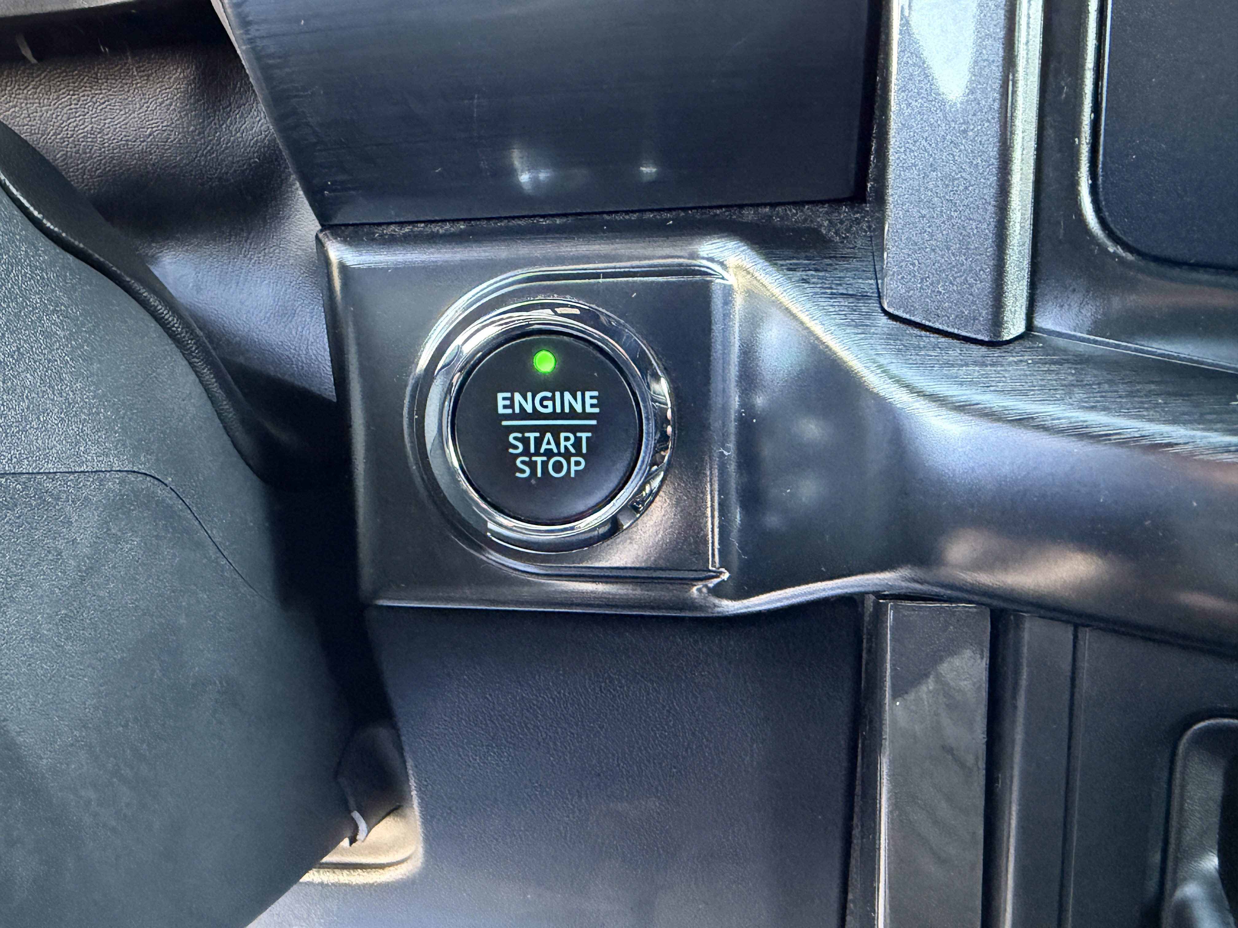 Certified 2023 Ford F150 Lariat w/ Equipment Group 502A High image 18