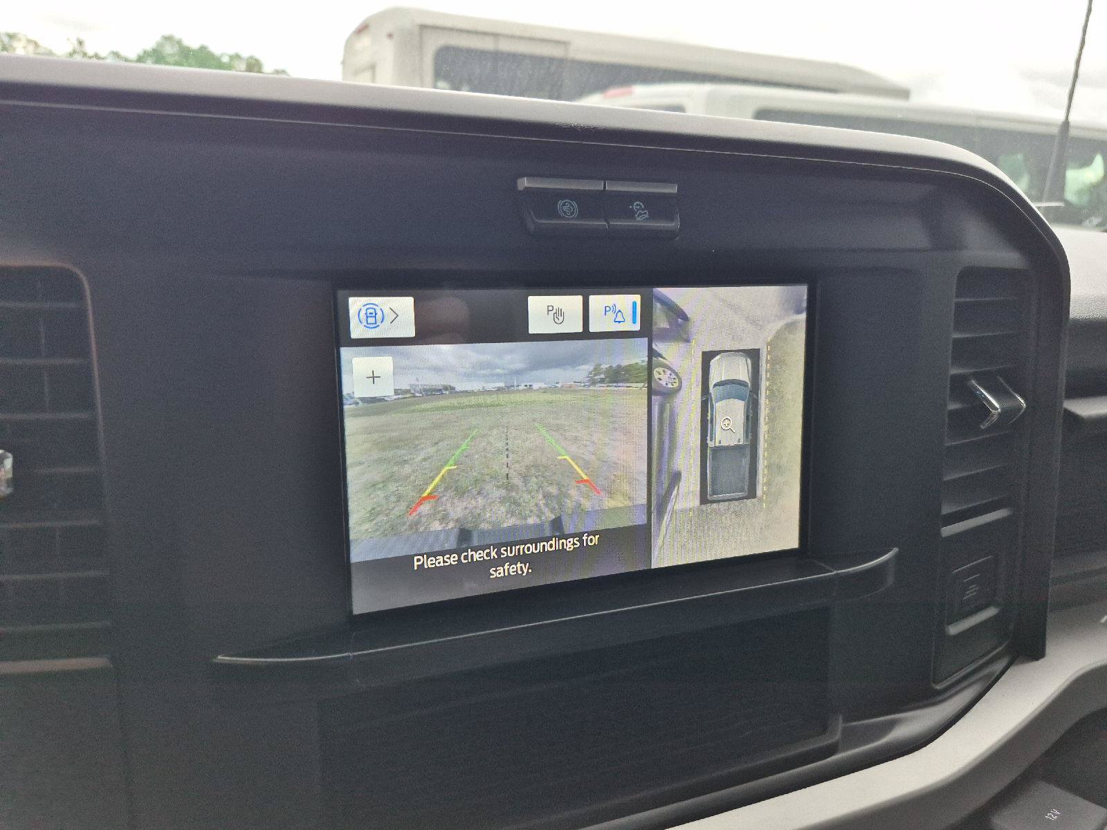Certified 2025 Ford F350 XLT w/ 360-Degree Camera Package AWD/4WD image 4