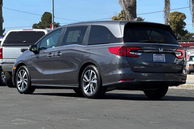 Used 2024 Honda Odyssey Touring image 3