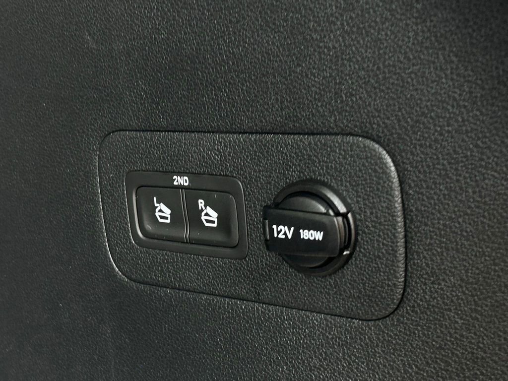 Used 2020 Hyundai Santa Fe Limited w/ Cargo Package FWD image 30