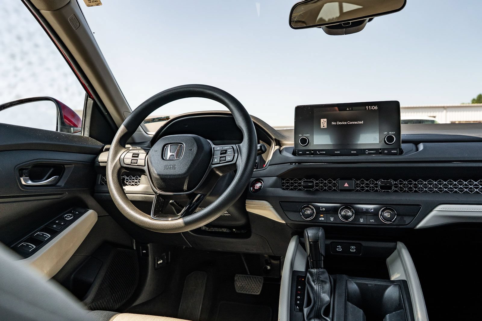 Used 2025 Honda Accord LX image 30