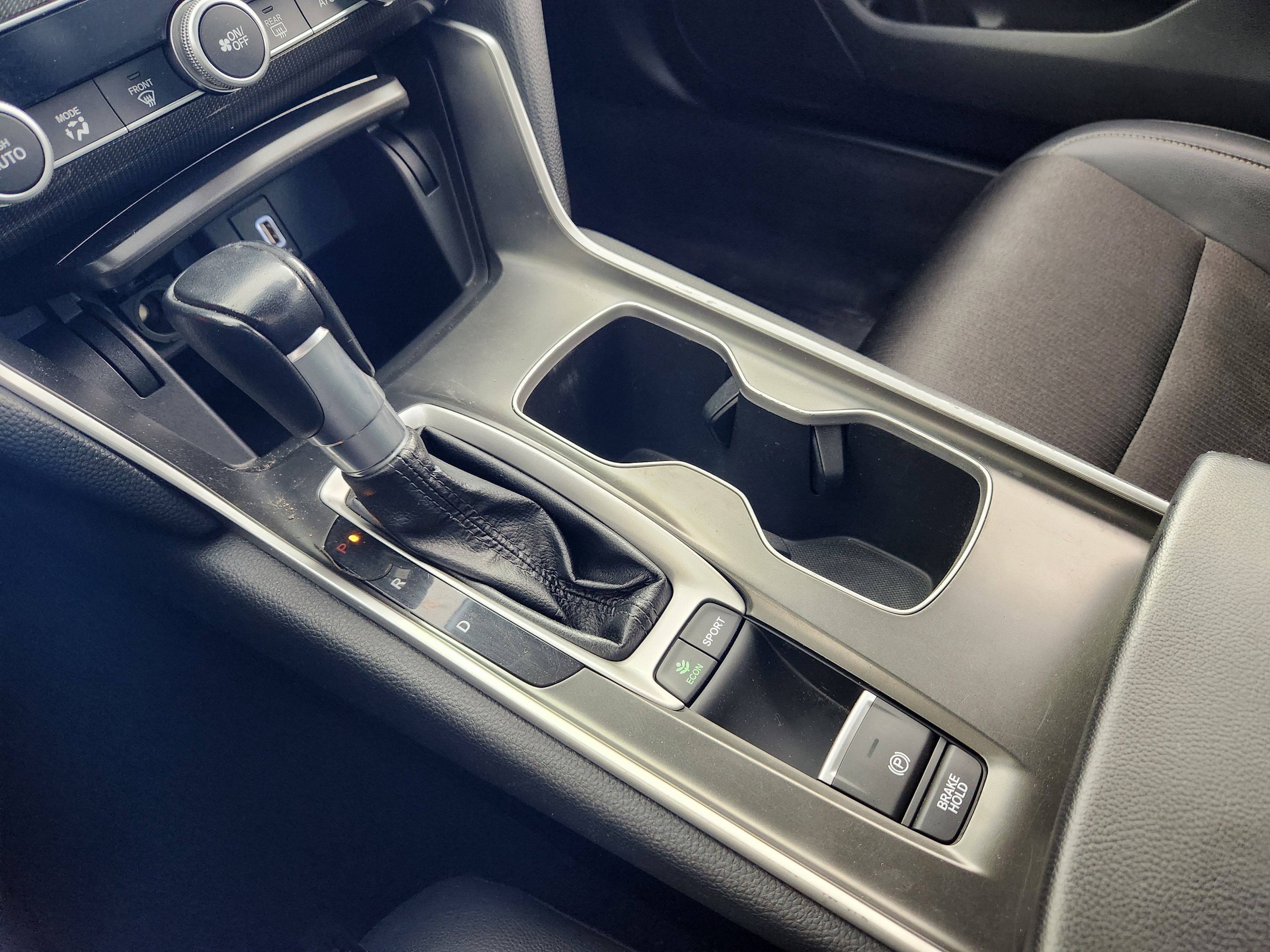 Used 2018 Honda Accord Sport image 25