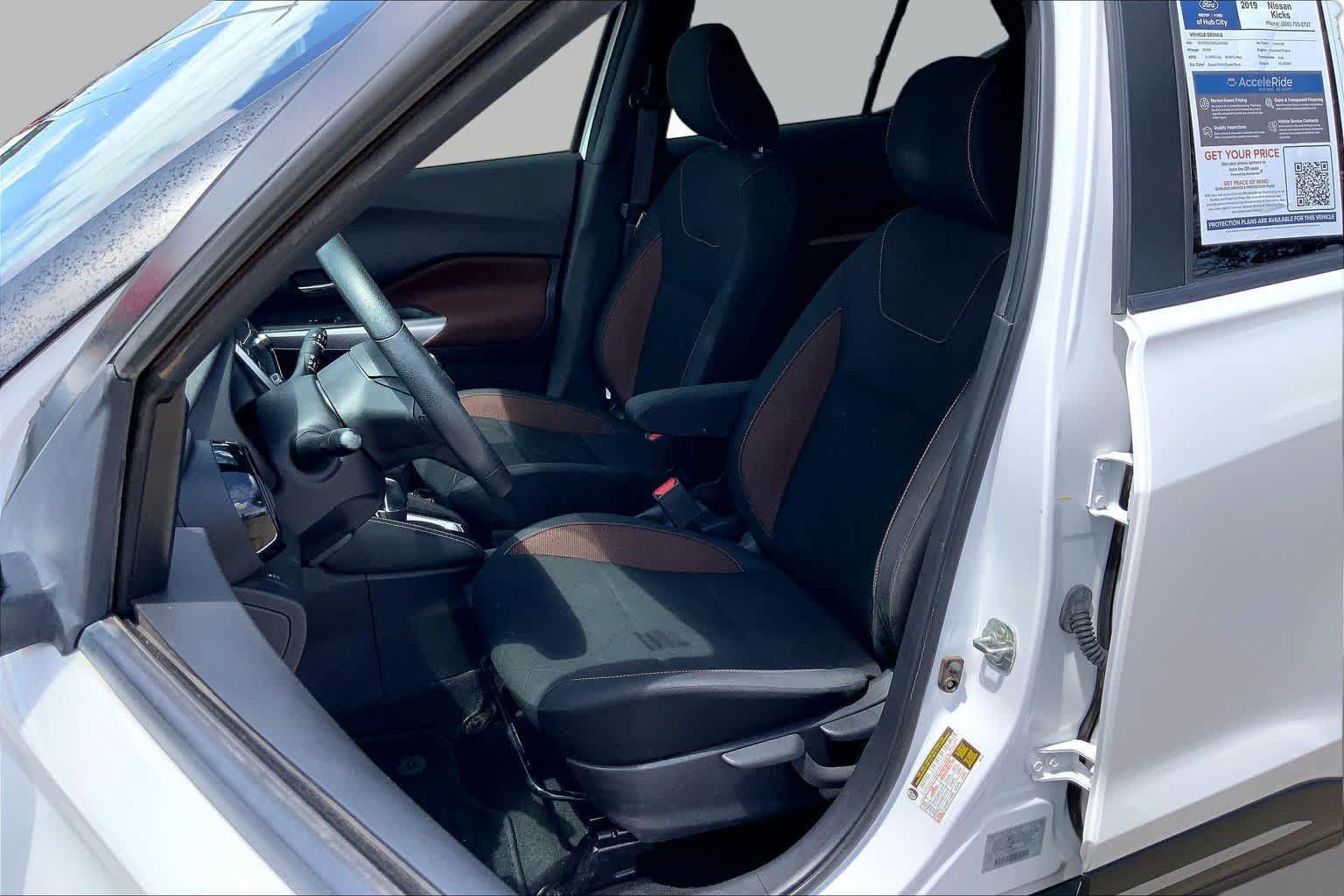 Used 2019 Nissan Kicks SR FWD image 8