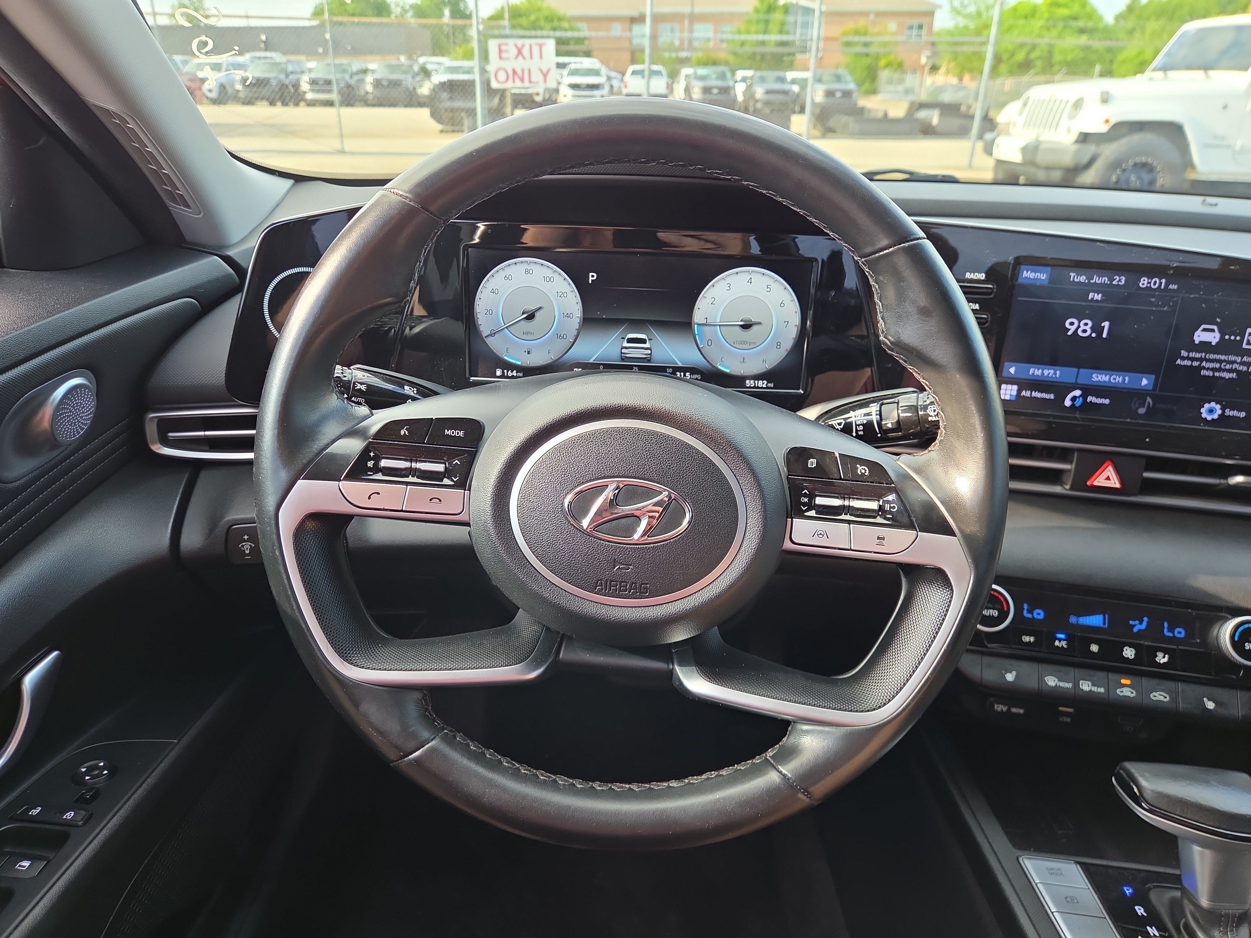 Used 2022 Hyundai Elantra SEL w/ Convenience + Premium Package FWD image 18