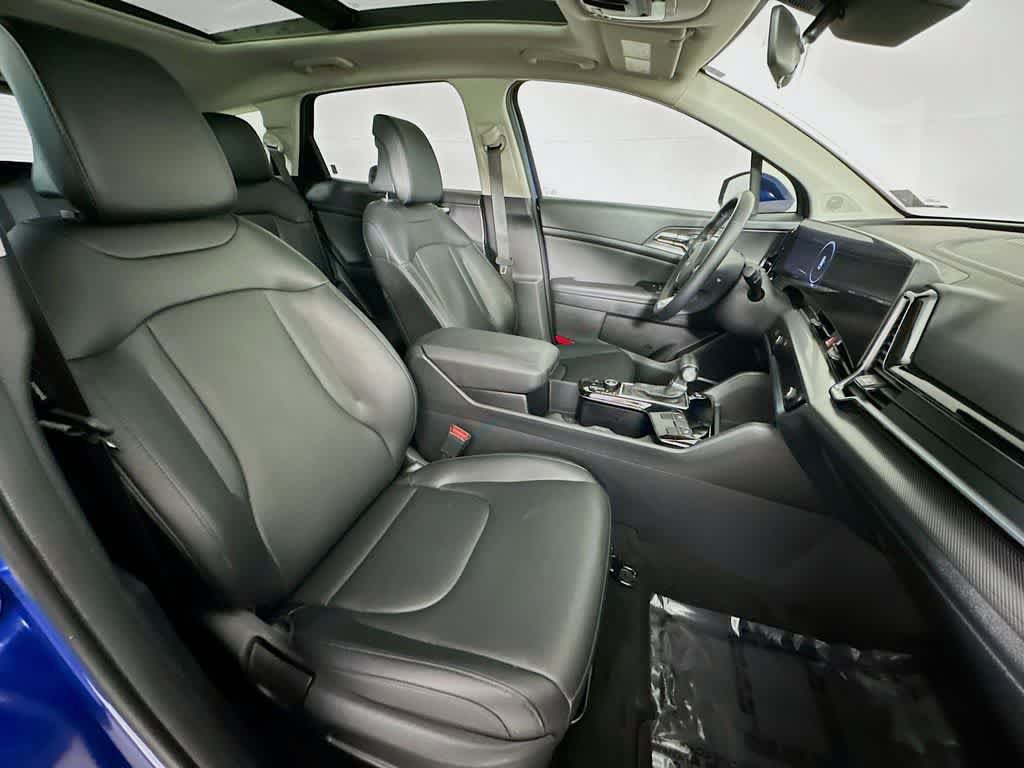 Used 2025 Kia Sportage SX FWD image 15