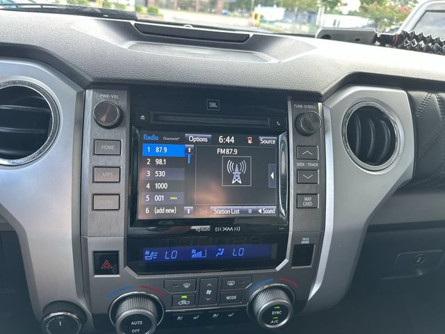 Used 2019 Toyota Tundra Platinum AWD/4WD image 17