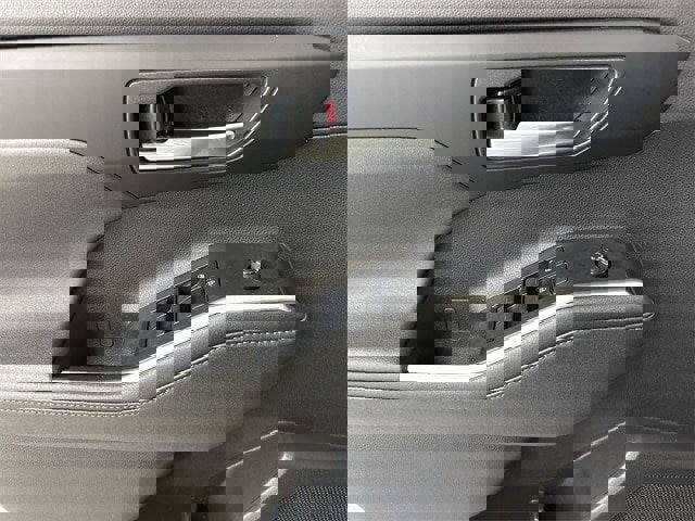 Used 2024 Toyota Highlander LE image 5