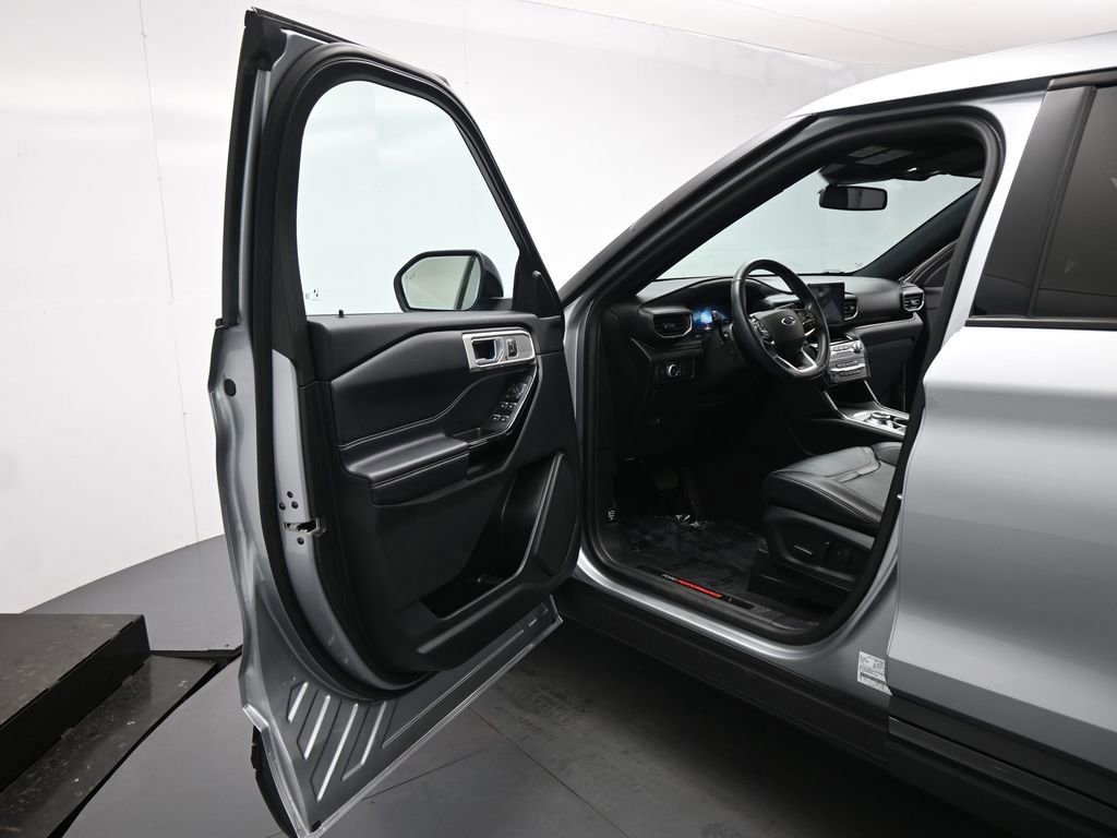 Certified 2022 Ford Explorer ST w/ Equipment Group 401A image 37