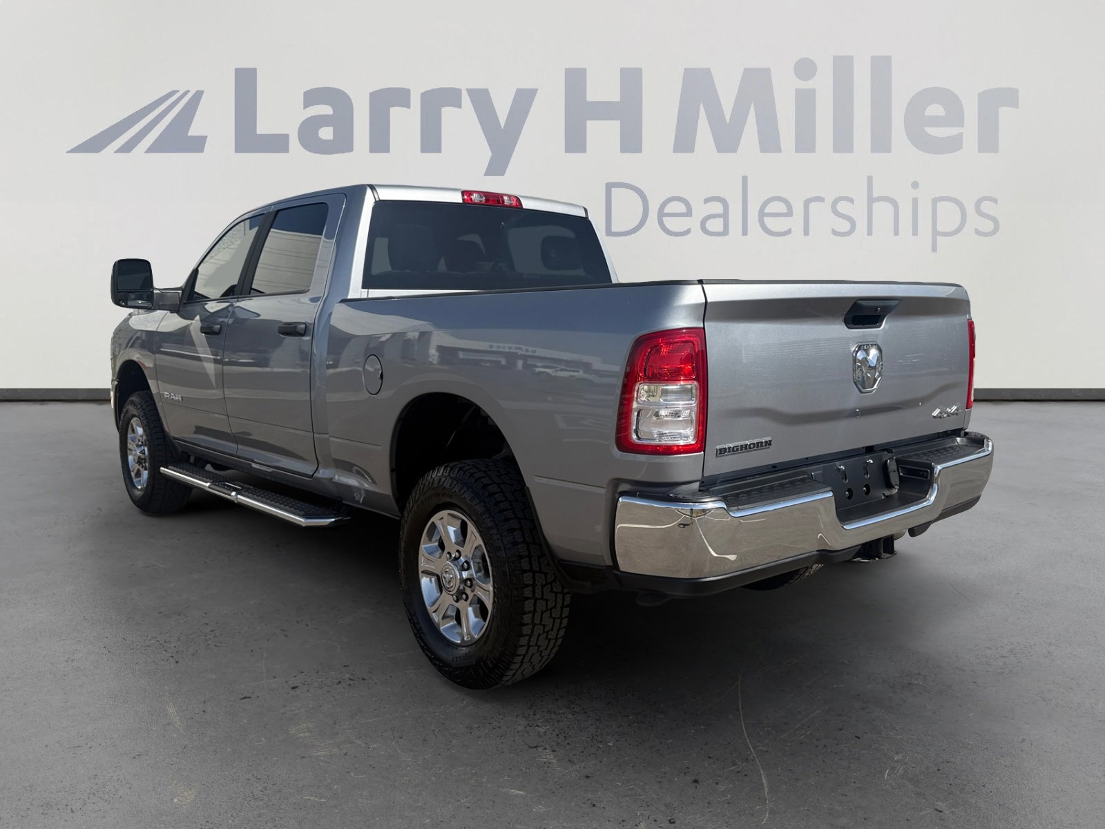 Used 2024 RAM 2500 Big Horn w/ Bed Utility Group AWD/4WD image 3