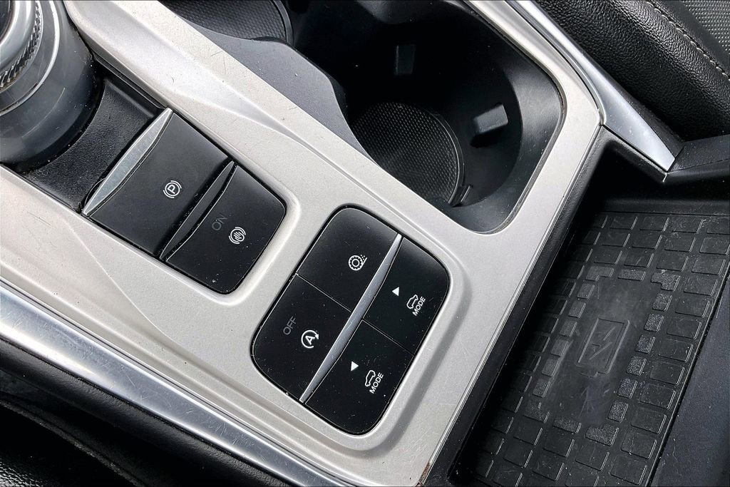 Certified 2022 Ford Explorer Limited RWD image 24