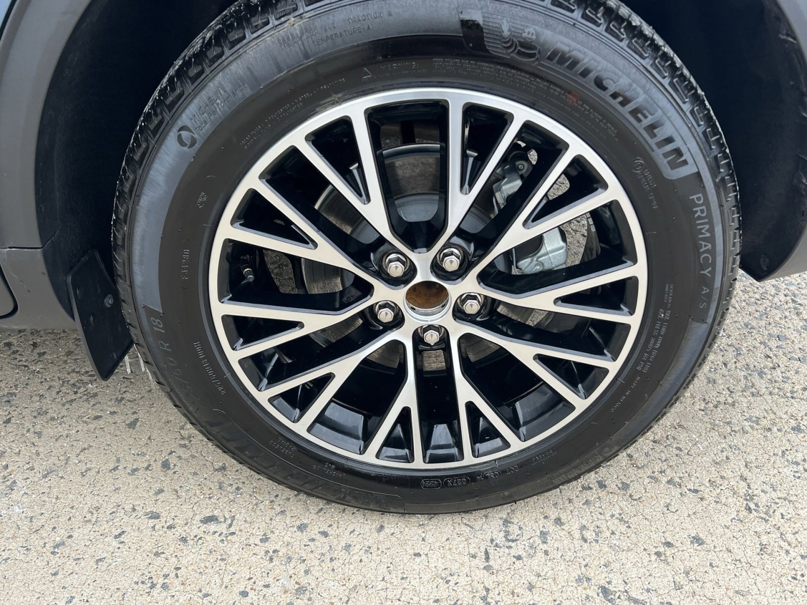 Certified 2025 Ford Escape SE image 12