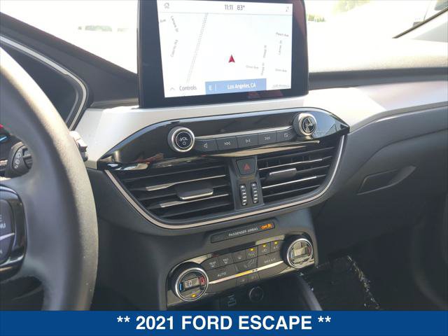 Certified 2021 Ford Escape SE FWD image 17