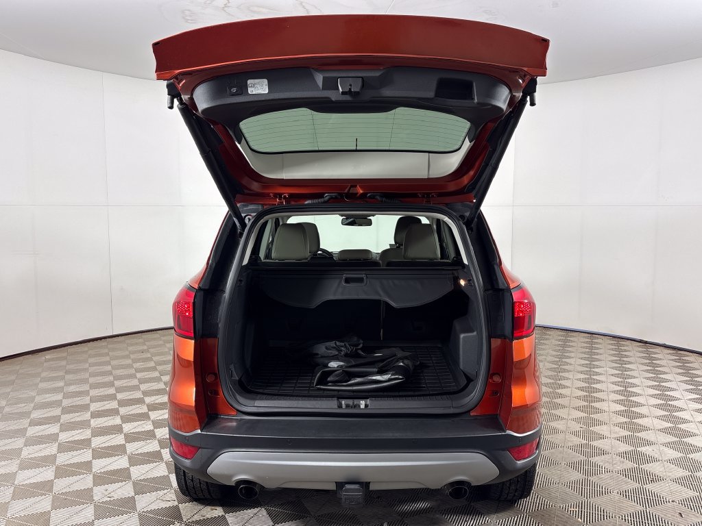 Certified 2019 Ford Escape Titanium FWD image 23