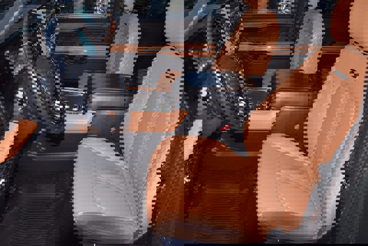 Certified 2022 Ford Expedition Platinum image 13