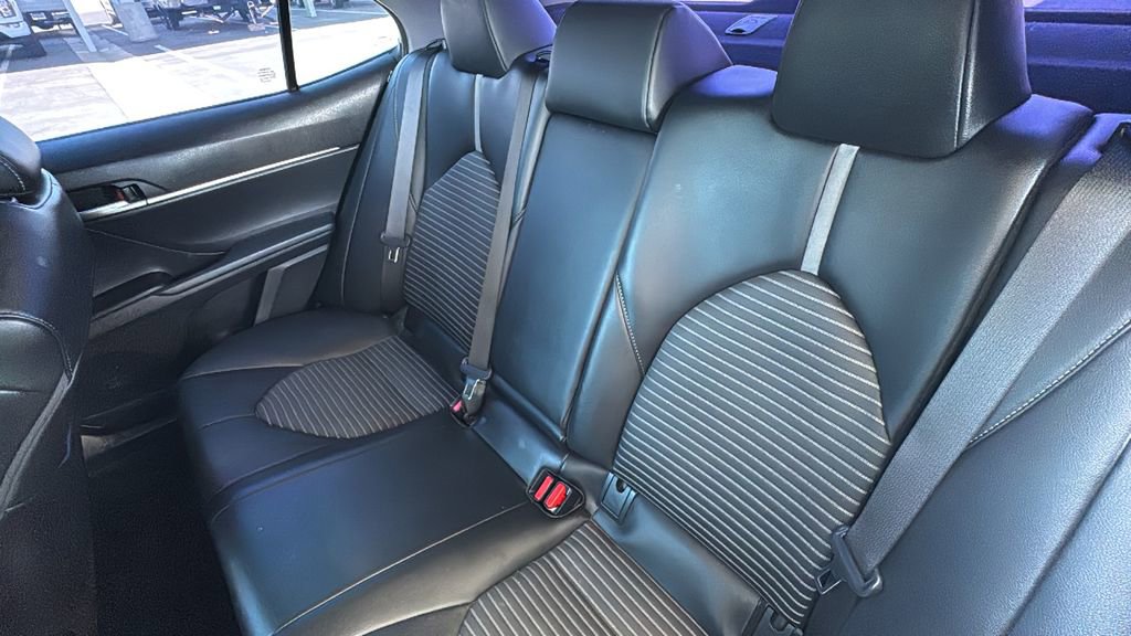 Used 2021 Toyota Camry SE w/ Convenience Package image 23