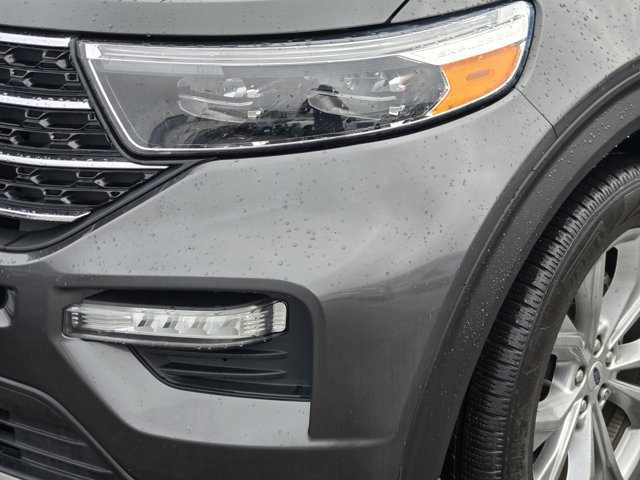 Certified 2020 Ford Explorer XLT w/ Equipment Group 202A image 9