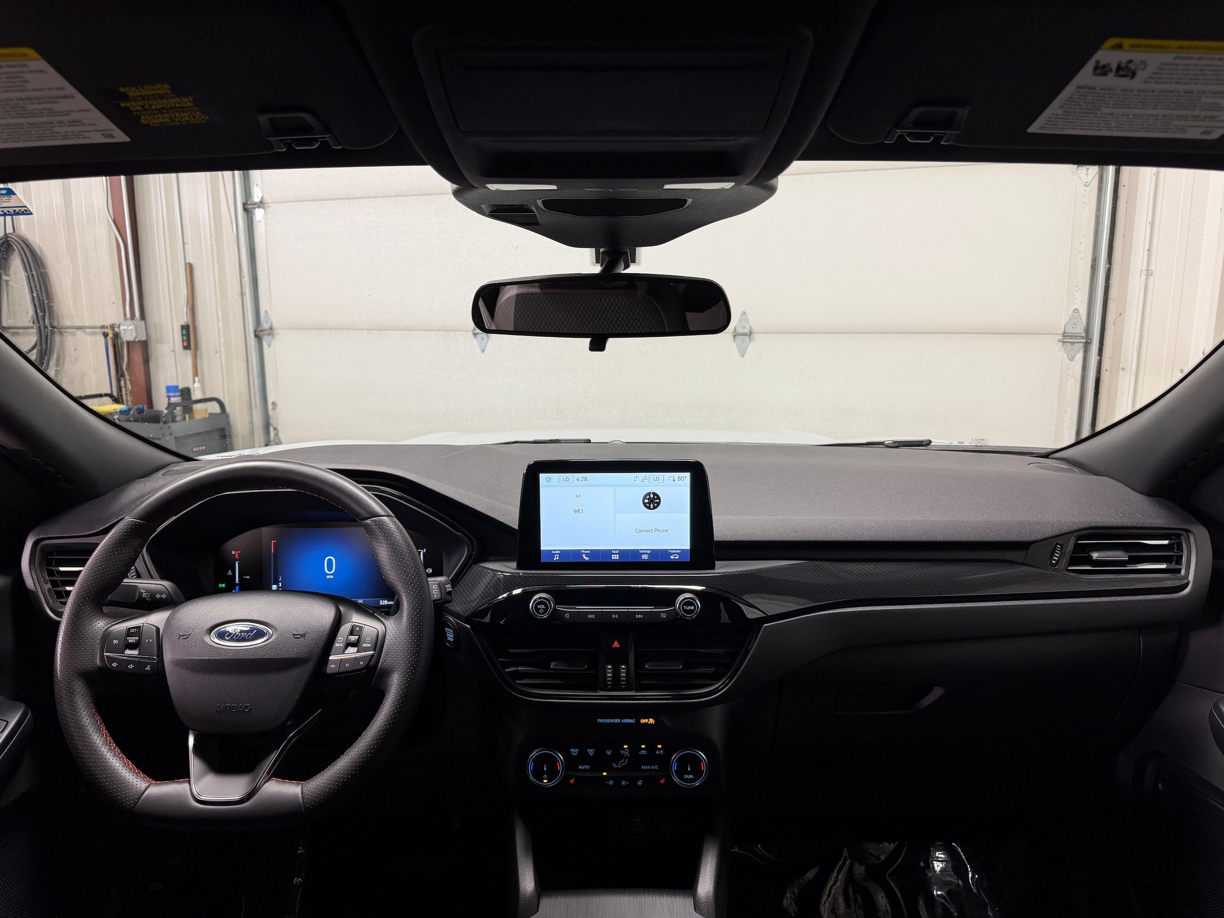 Certified 2025 Ford Escape ST-Line Select AWD/4WD image 4
