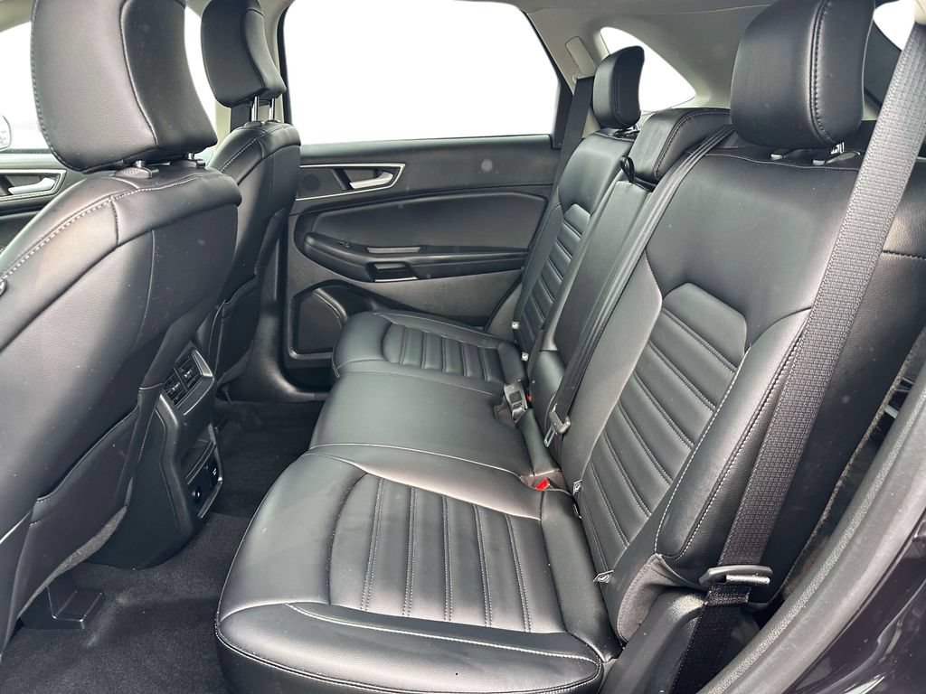 Certified 2024 Ford Edge SEL w/ Convenience Package AWD/4WD image 12