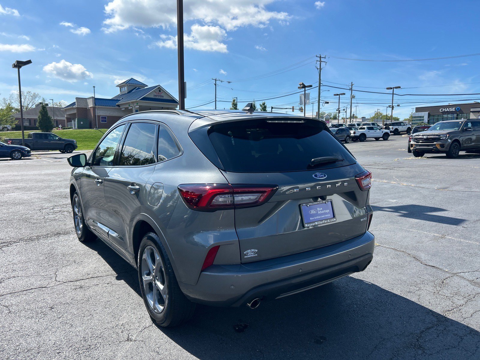 Certified 2023 Ford Escape ST-Line AWD/4WD image 11