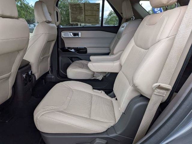Certified 2022 Ford Explorer Platinum w/ Equipment Group 601A AWD/4WD image 13