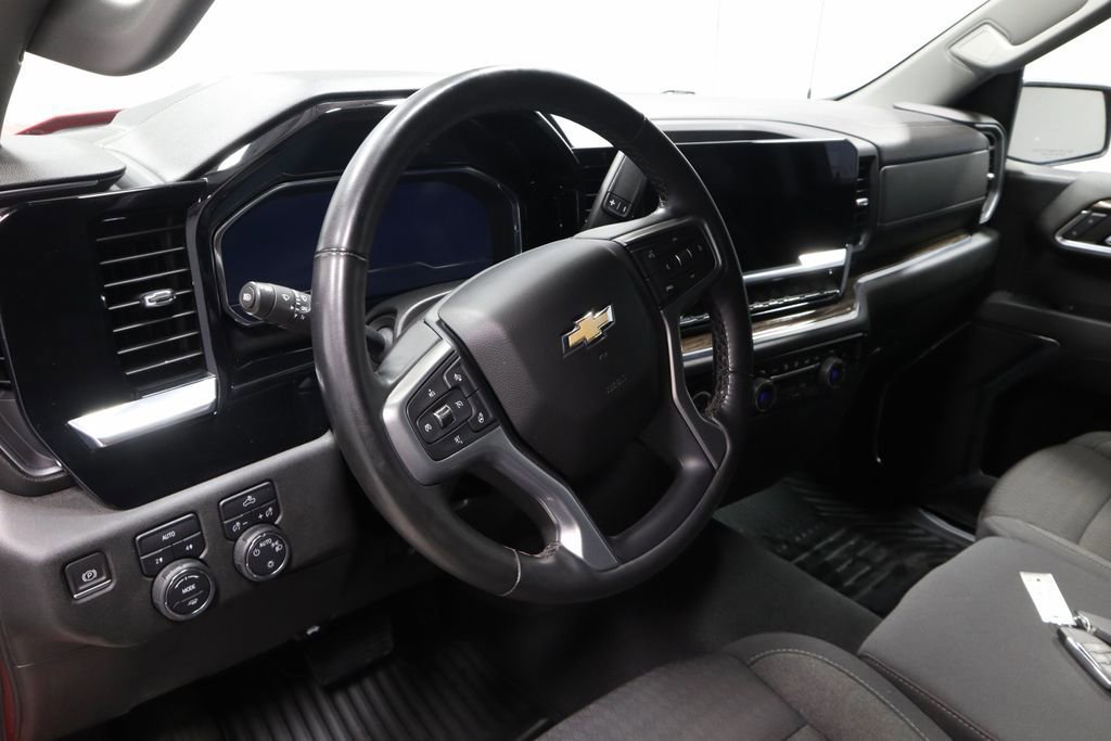 Used 2023 Chevrolet Silverado 1500 LT image 26