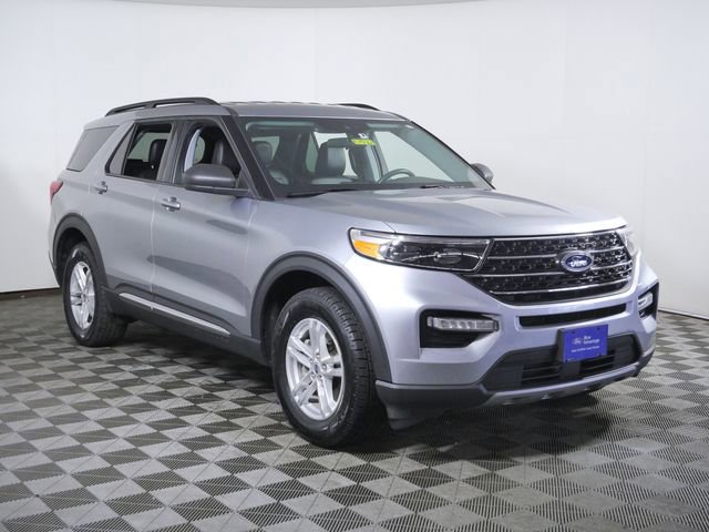 Certified 2024 Ford Explorer XLT w/ Equipment Group 202A AWD/4WD image 1