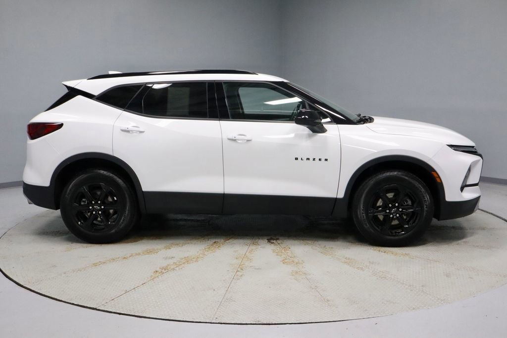 Used 2024 Chevrolet Blazer LT w/ Convenience Package image 6