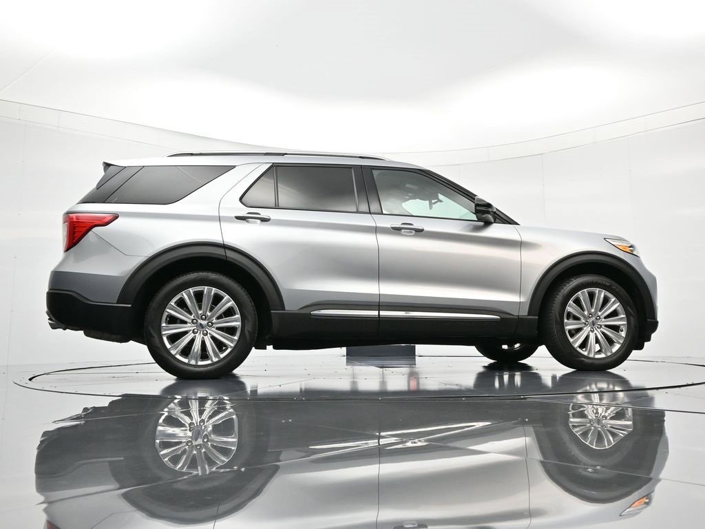 Certified 2022 Ford Explorer Limited w/ Limited Technology Package image 41