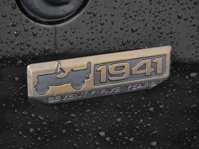 Used 2017 Jeep Wrangler Unlimited Sahara AWD/4WD image 8