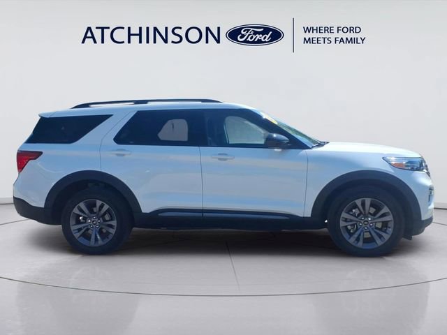Certified 2024 Ford Explorer XLT w/ Equipment Group 202A AWD/4WD image 4