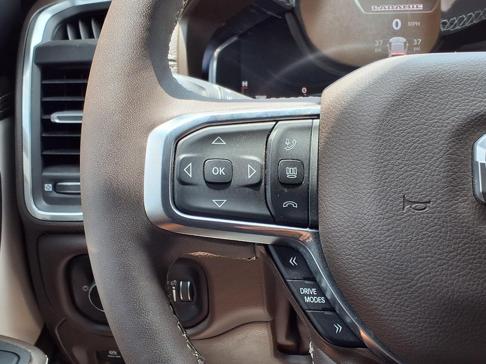 Used 2025 RAM 1500 Laramie AWD/4WD image 22