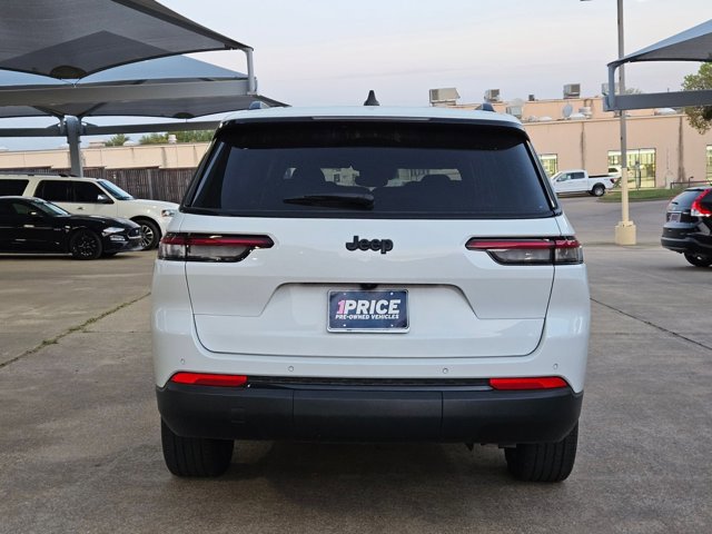 Used 2023 Jeep Grand Cherokee L Laredo image 6