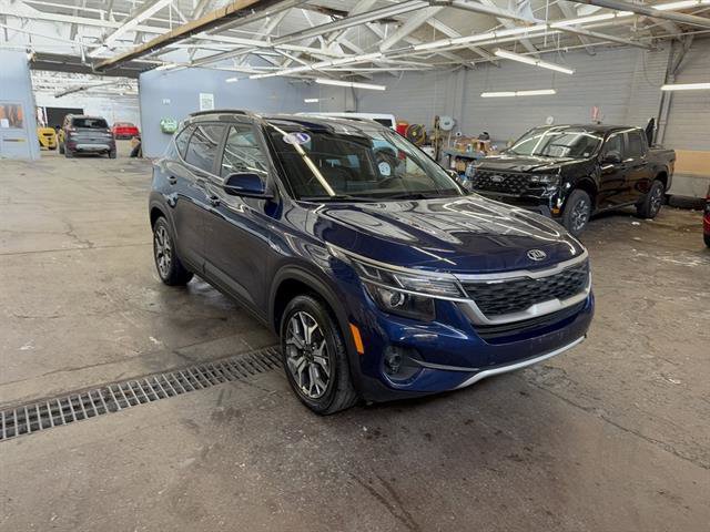 Used 2021 Kia Seltos EX image 6