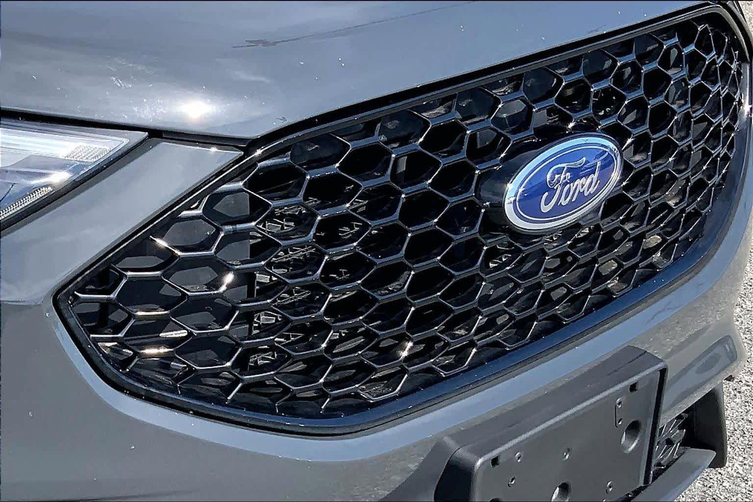 Certified 2021 Ford Edge ST-Line FWD image 28