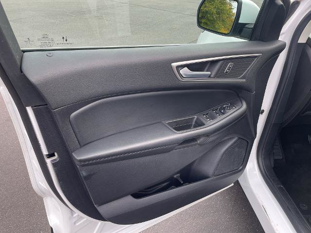 Certified 2022 Ford Edge SEL w/ Convenience Package AWD/4WD image 16