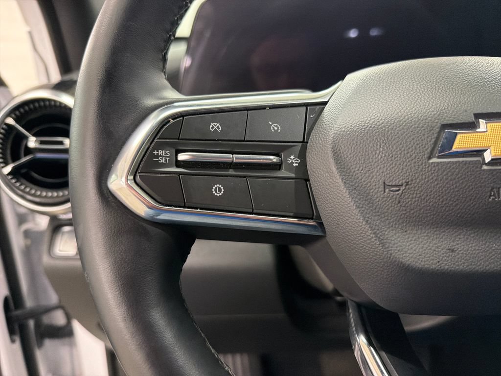 Used 2026 Chevrolet Equinox LT w/ Convenience Package II FWD image 21