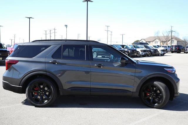 Certified 2020 Ford Explorer ST w/ ST Street Pack image 5