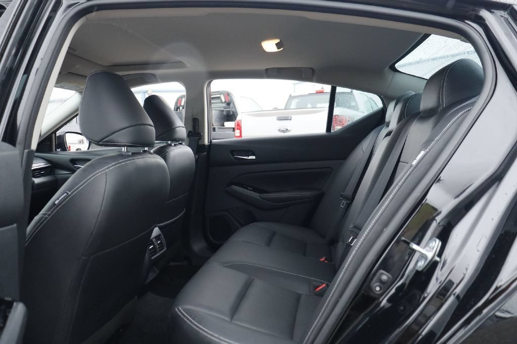 Used 2023 Nissan Altima 2.5 SL FWD image 22