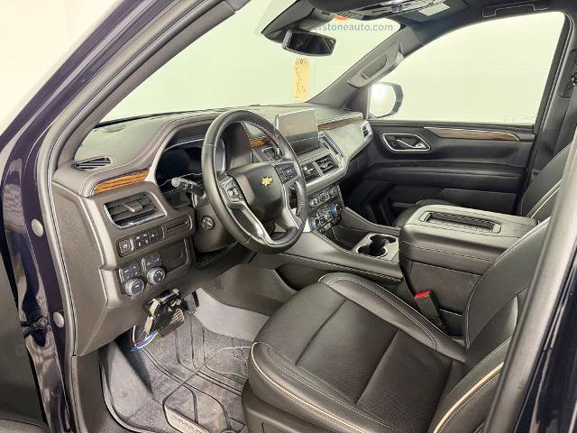 Used 2023 Chevrolet Tahoe Premier AWD/4WD image 13
