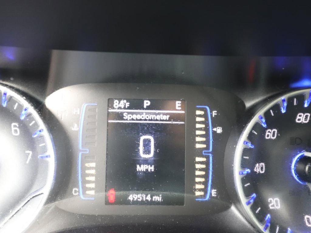 Used 2023 Chrysler Voyager LX FWD image 18